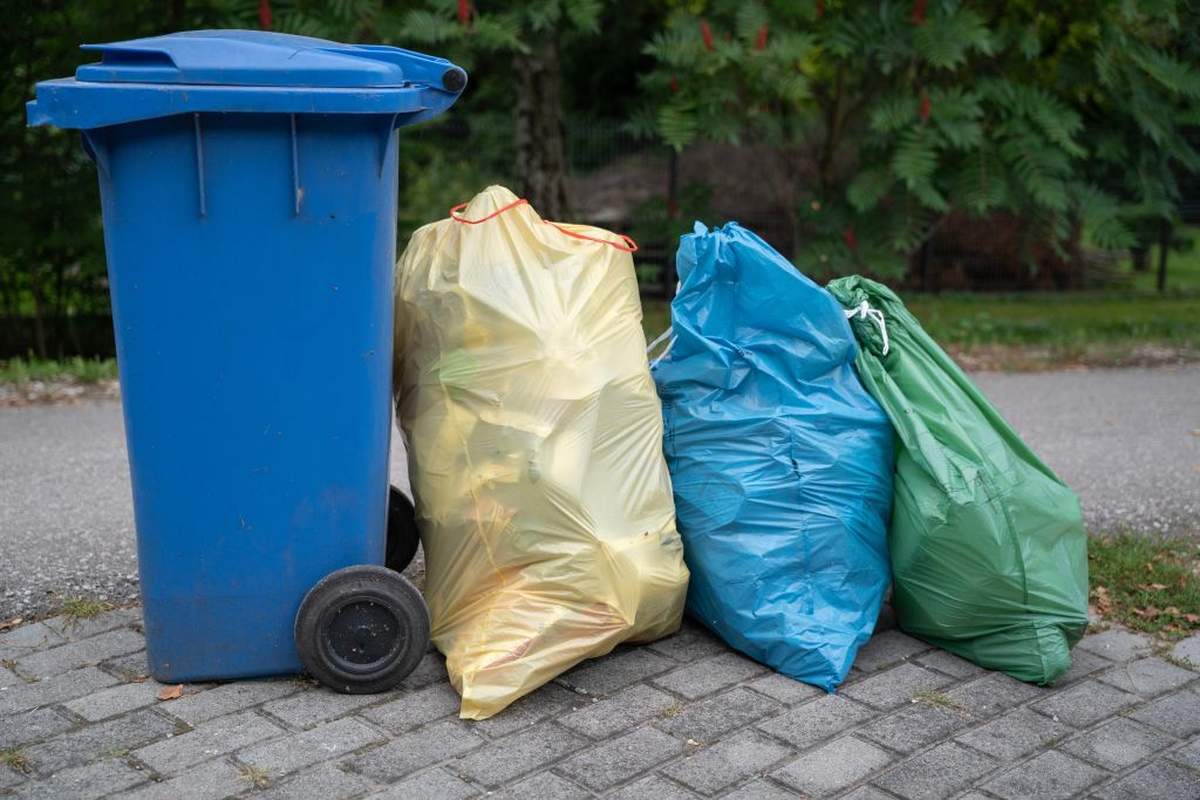 Stare kosze na śmieci się nie sprawdziły? Świętochłowice testują inne rozwiązanie